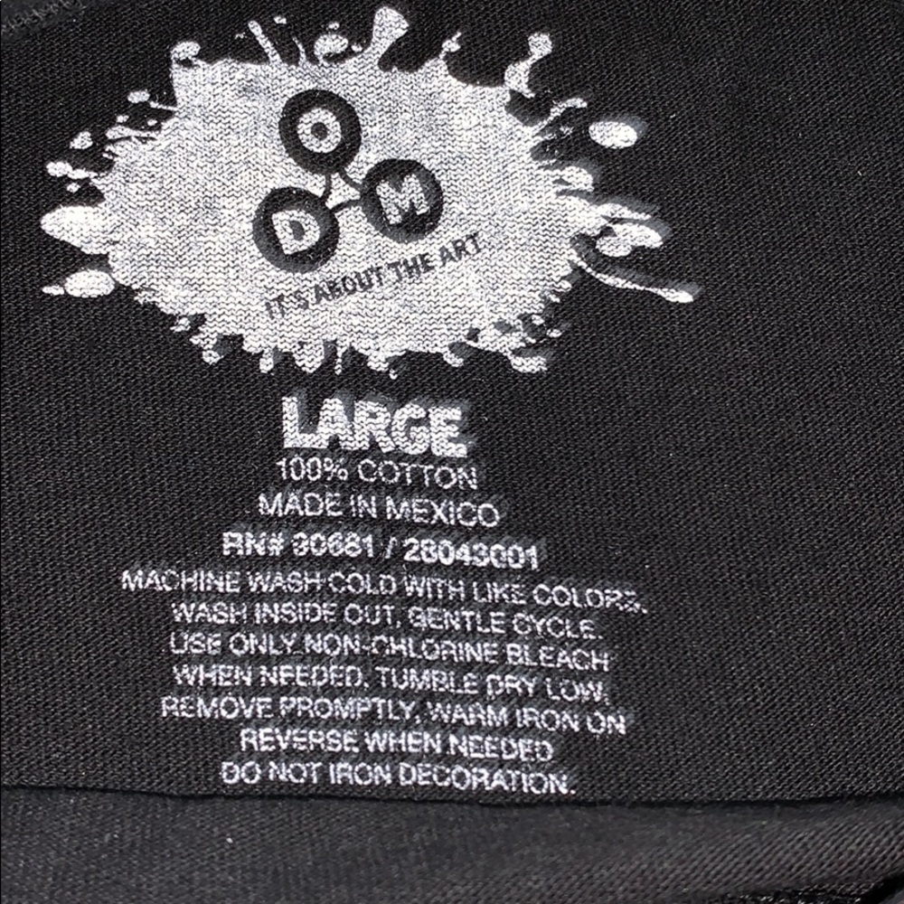 DOM graphic tee - Picture 3 of 4